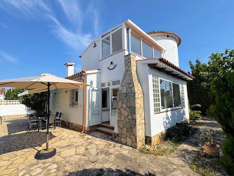 Children-friendly villa with terrace & private pool | Pet-friendly — photo 3