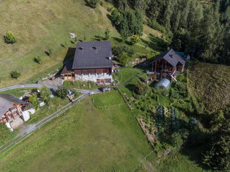 Wonderful rental apartment | Pet-friendly in Scuol