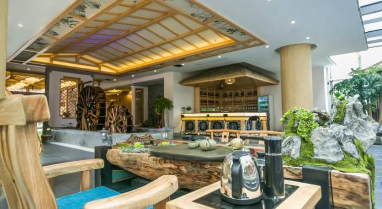 Zhangjiajie DreamWay Hotel - Free pick up service — photo 2
