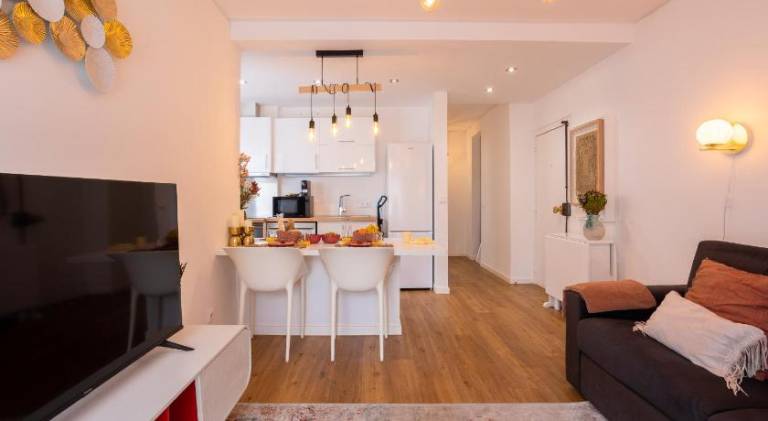 MHouse lease Cascais Walk to Beach and center in Cascais