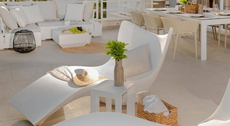 The Pleasurist- with PRIVATE heated POOL and TERRACE — photo 4