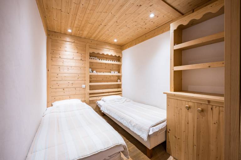 Family-oriented nice apartment with heated pool | Mountain view | Next to the ski | Pets allowed — photo 5