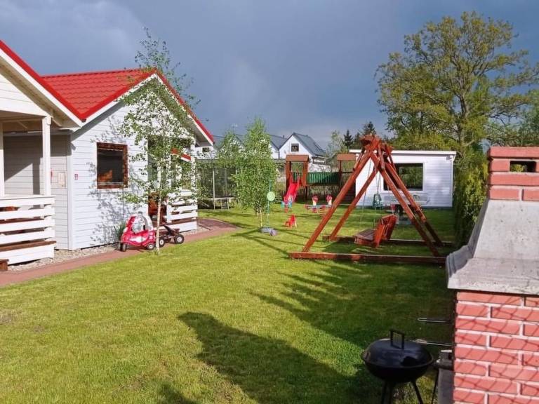 Vacation home with garden, patio & barbeque — photo 4