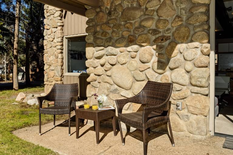 Family-friendly lovely condo with terrace & private pool | Close to the ski | Pet-friendly — photo 2