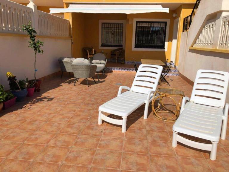 House with BBQ & pool in Elche