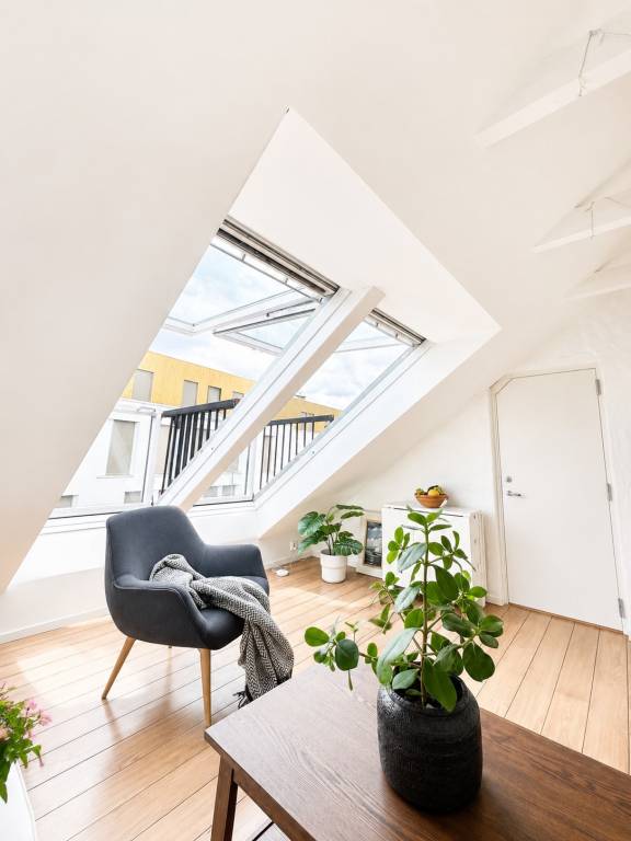 Penthouse Michael Krohns gate