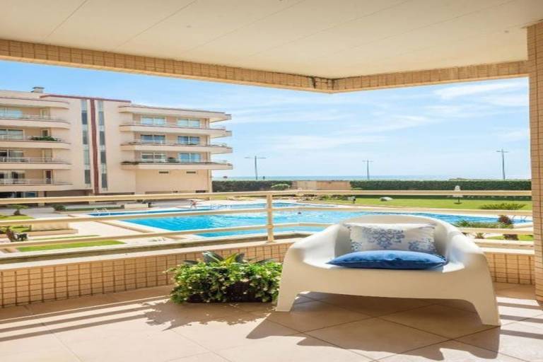 Apartamento  Furadouro