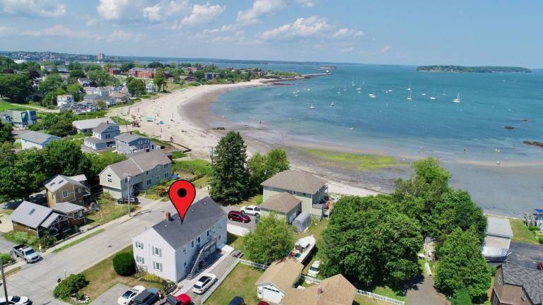Apartment  Pond Cove