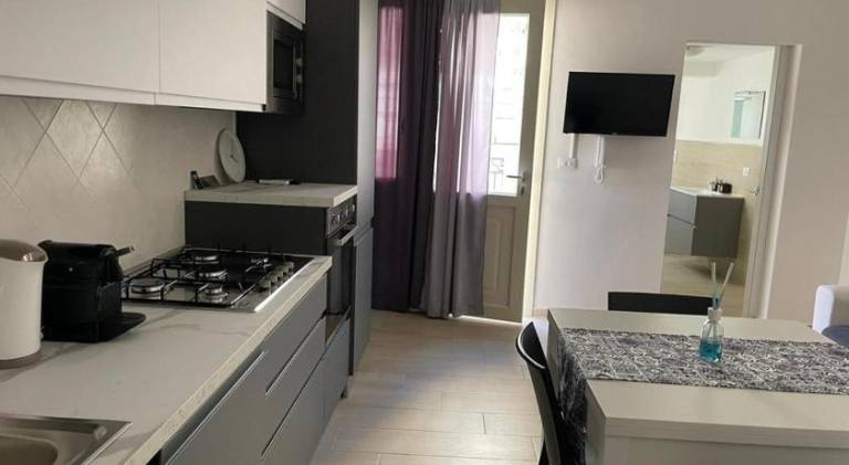 Rental apartment with patio in Reggio Calabria