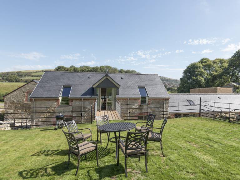 Children-friendly cottage with yard & barbeque | Dogs allowed in Shanklin