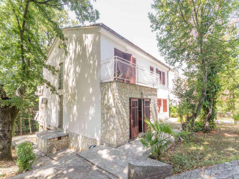 Holiday apartment with terrace — photo 4