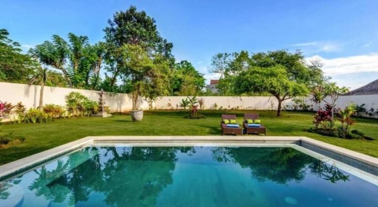 Manava Villa - 2 bd, infinity pool & tropical garden - Uluwatu in Pecatu