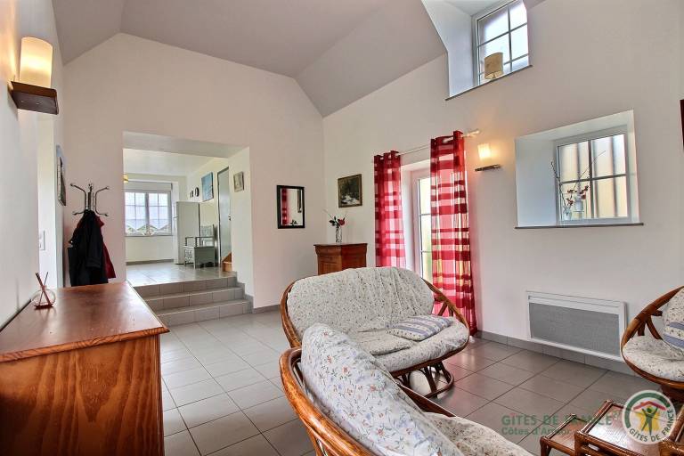Gite with yard & patio — photo 5