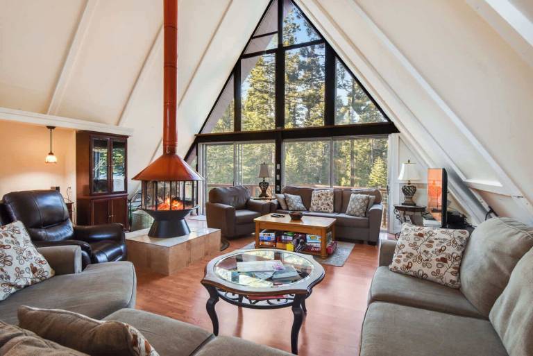 House  Tahoma