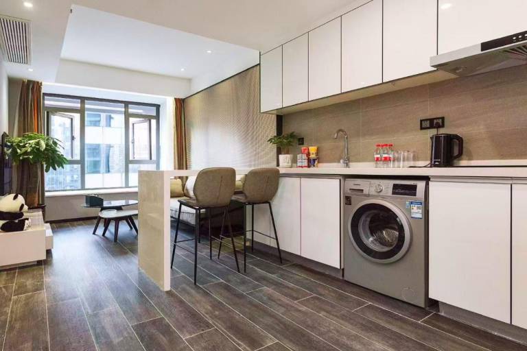 Serviced apartment with 2 rooms for 5 persons — photo 3