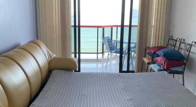 Holiday apartment with pool — photo 2