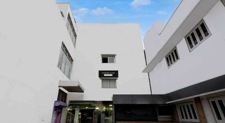 Super Townhouse Arcot Road Near Kauvery hospital — photo 2