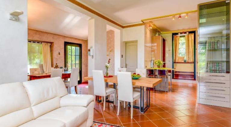 Villa Artemisia Luxury, Pool & Jacuzzi, 300m from Lake Garda — photo 2