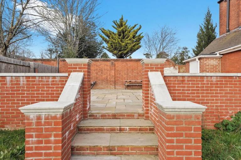 Apartment  Maidstone