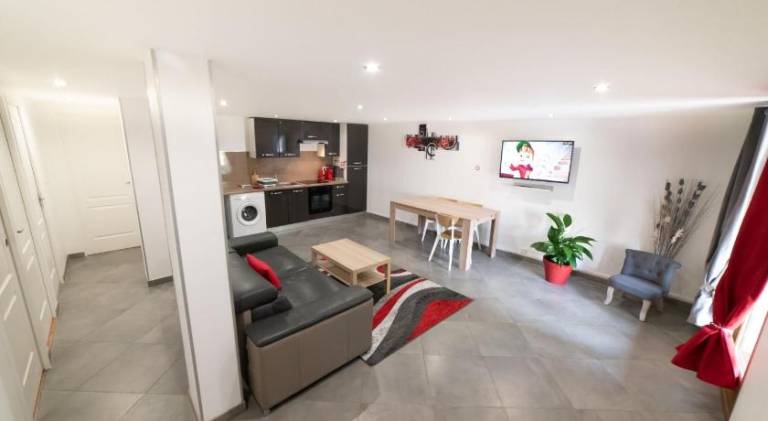 Rental apartment with 3 rooms for 9 persons — photo 2