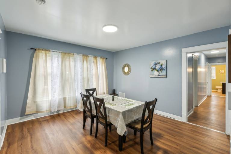 Rental apartment with terrace — photo 2