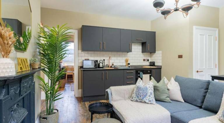 Stunning Boutique Flat in Central Location - Beatrice — photo 2