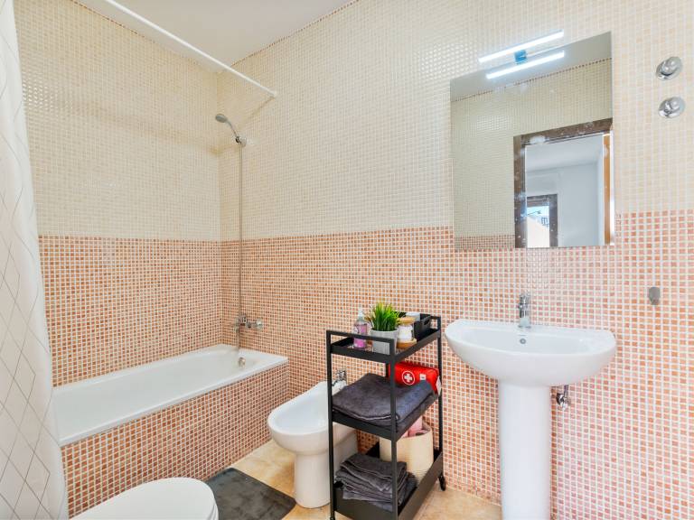 Holiday apartment with patio, pool & yard | Good for workation | Pets are welcome — photo 5