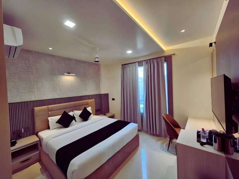 Oyo 838698 Hotel Rajadhani