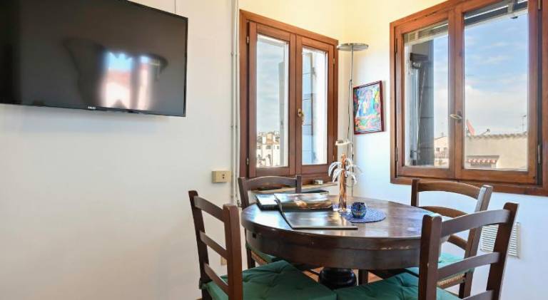 Fully equipped holiday apartment | Close to Rialto Bridge | Suitable for remote work | Dogs allowed — photo 2