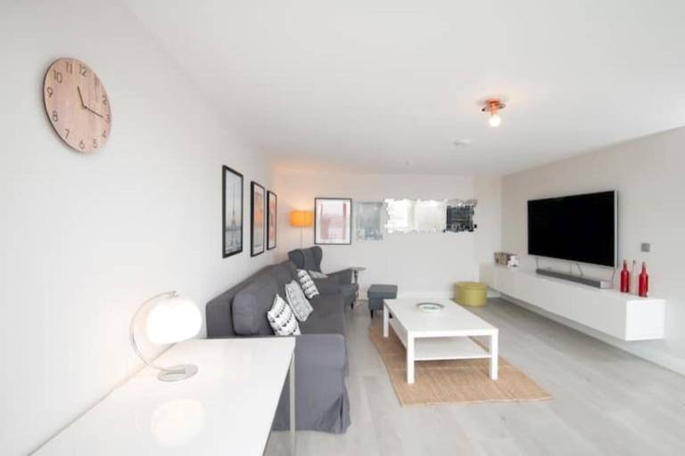 Apartment  Maidenhead