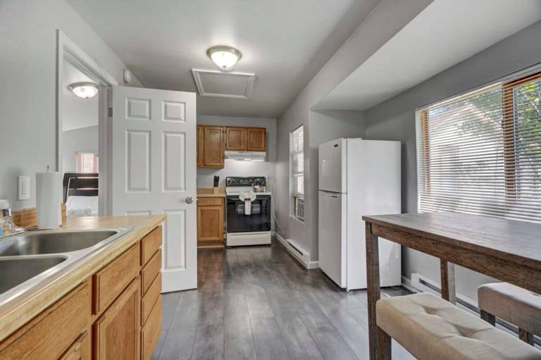 Pet Friendly BnB for Couples or Solo Travelers — photo 4