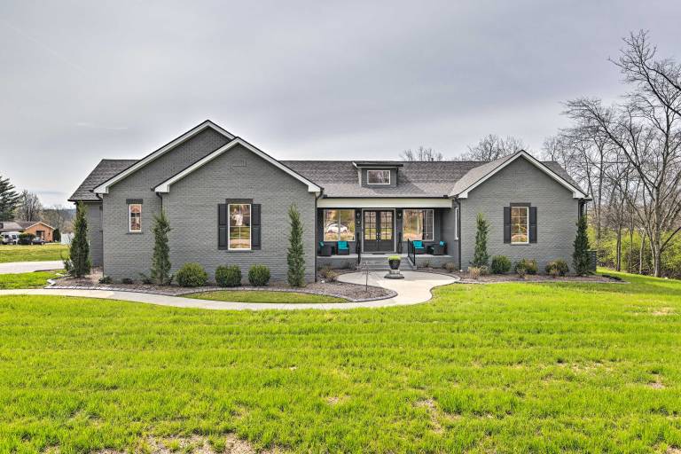 Beautiful Nashville Home Near Downtown w Hot Tub