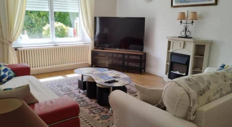 Wonderful holiday apartment with patio & yard | Pet-friendly in Concarneau