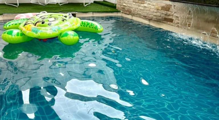 Vacation home with hot tub & pool in Pattaya