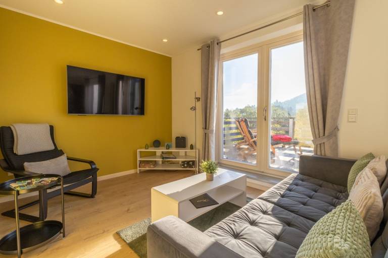 Naturverliebt – Bergblick – Balkon. Familienfreundlich. Hunde erlaubt. in Kassel