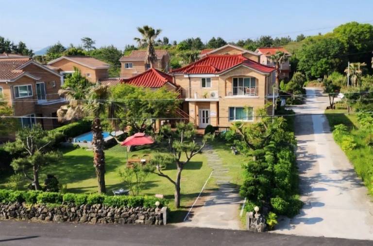 Dulle House Jeju