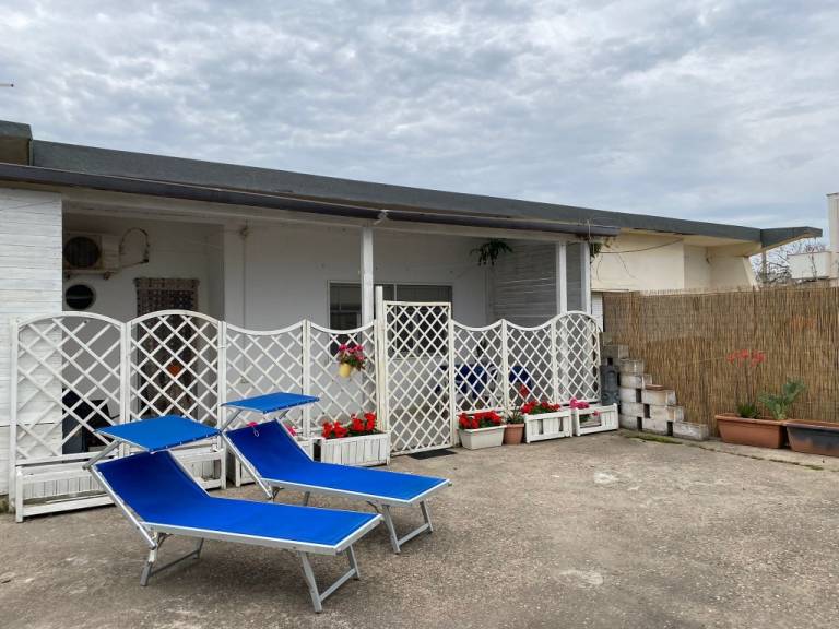 Villa with garden — photo 5