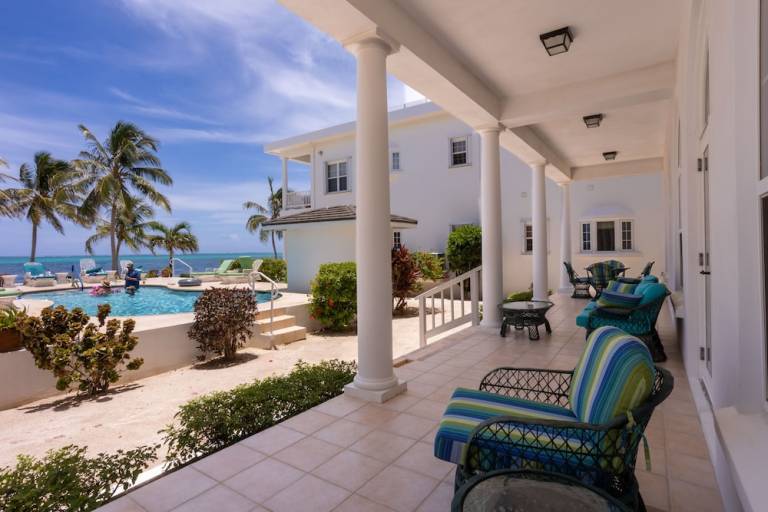 Condo San Pedro