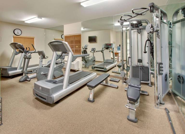 Sonesta Simply Suites Philadelphia Mount Laurel — photo 4