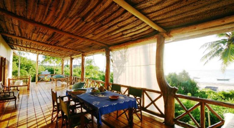 FULLY PRIVATE VILLA 390sqm ZERO MINUTES TO BEACH MATEMWE — photo 3