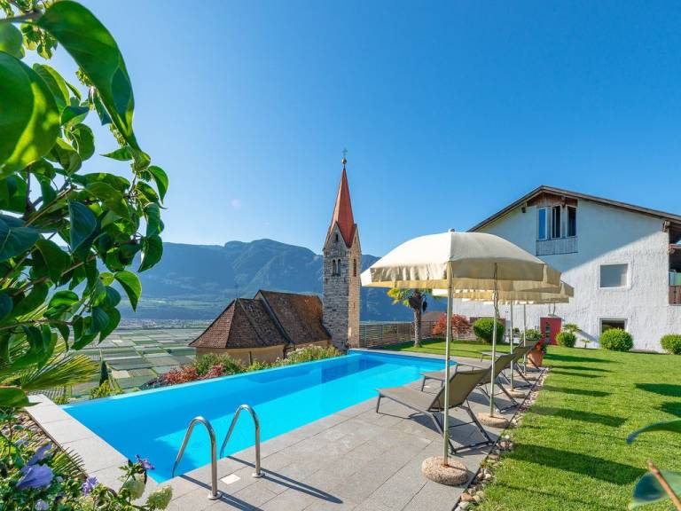 Ferienwohnung in Rungg, Tramin für max. 5 Gäste