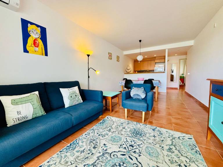 Apartment with terrace, pool & garden — photo 3