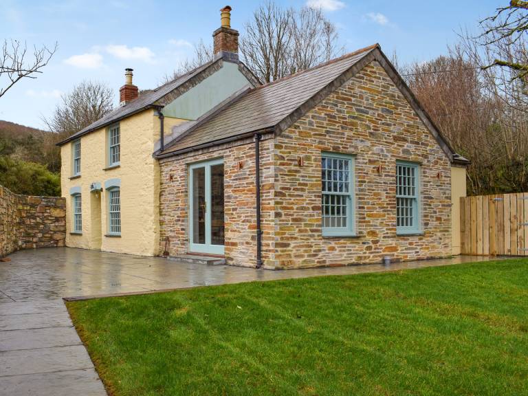Cottage  Bodmin