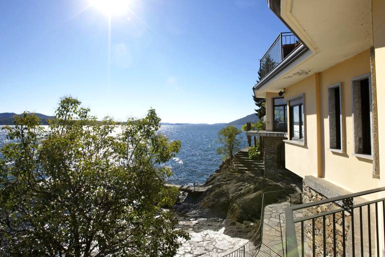 Villa with patio & garden | Mountain view | Good for workation — photo 3