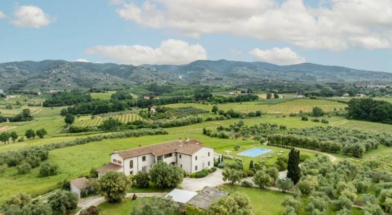 Wonderful farm with patio, yard & pool | Dogs allowed in Cerreto Guidi