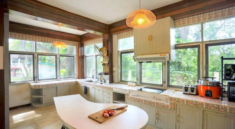 House with garden, BBQ & patio | Suitable for remote work — photo 4