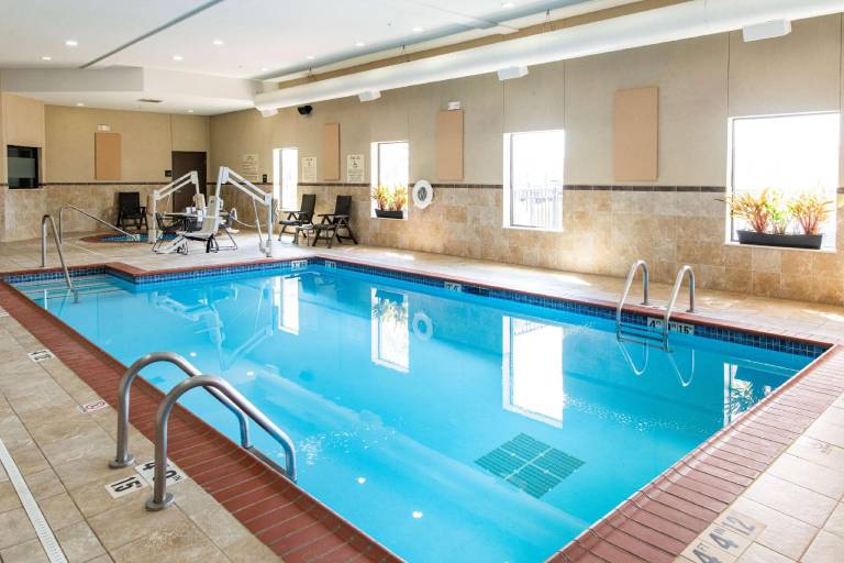 Hampton Inn & Suites Effingham — photo 4
