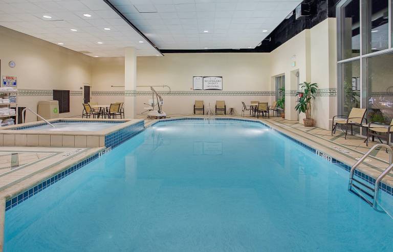 Condo  Hixson