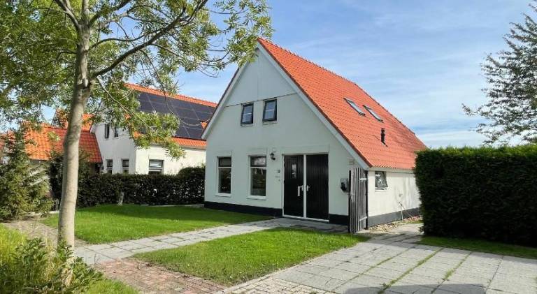 120 m&sup2; Villa