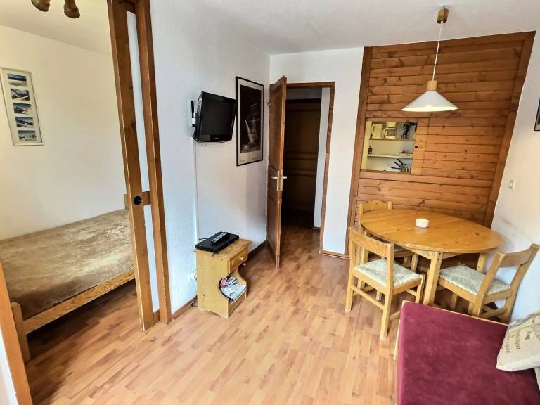 Apartment with 1 room for 4 persons — photo 2